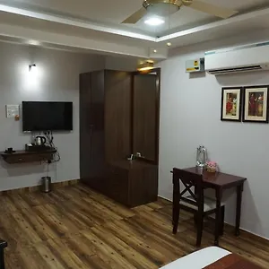 https://green-banaras.hotels-varanasi.com