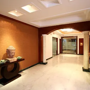 https://grand-president.hotelsdelhi.org